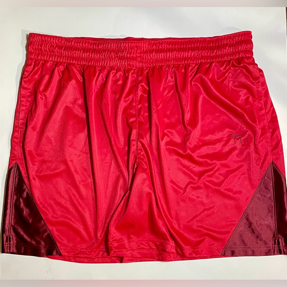 🆕 Nike Women’s Loose Fit Dri-Fit Basketball Shorts